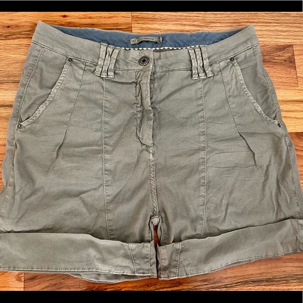 Patrizia Pepe high waist summer shorts